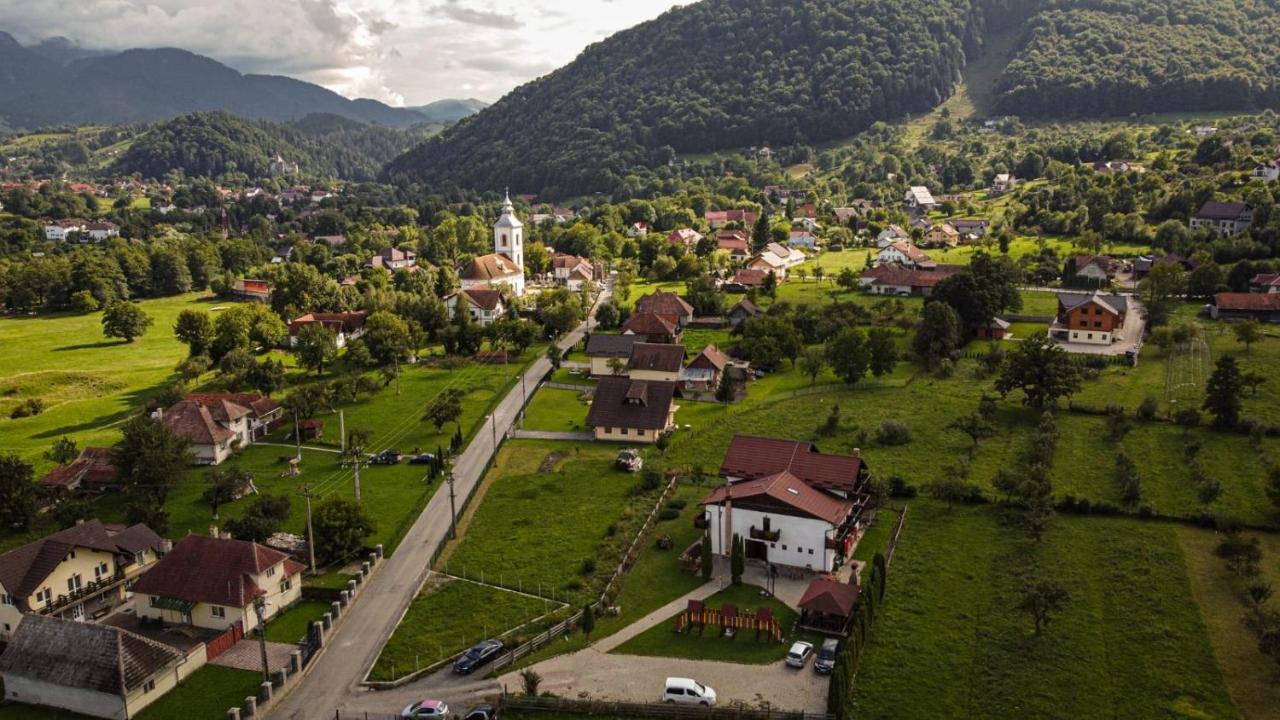 Serena Guesthouse Bran Бран Экстерьер фото