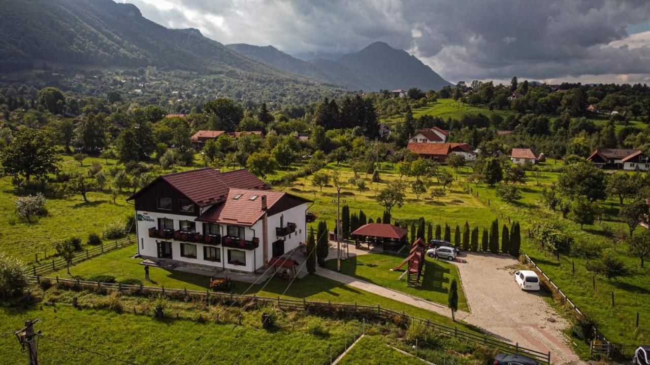 Serena Guesthouse Bran Бран Экстерьер фото